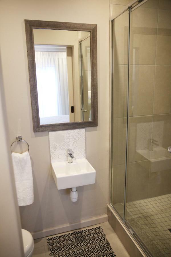 Eden Guesthouse B&B Dana Bay Εξωτερικό φωτογραφία